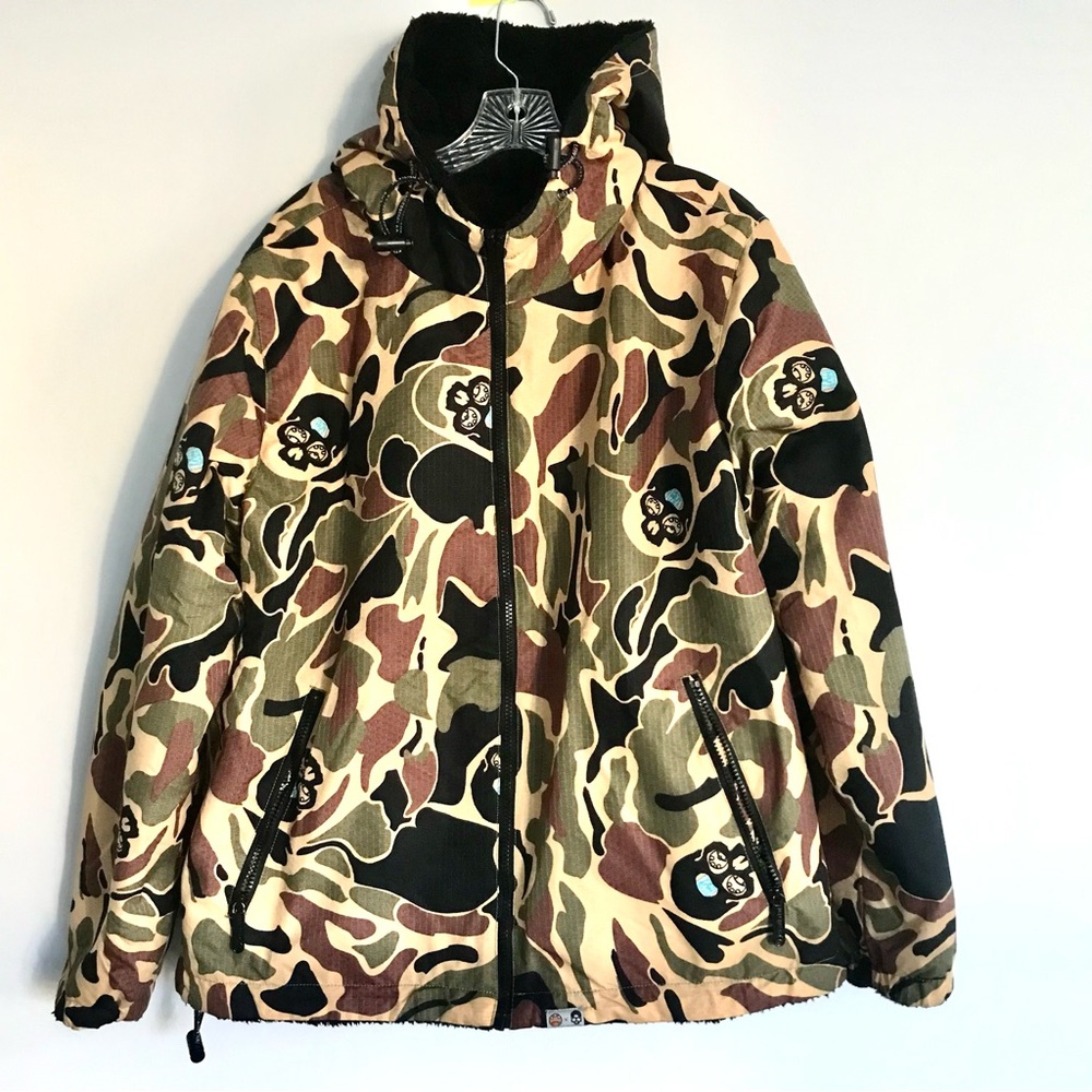 DEVIL NUT Camo Hooded Jacket